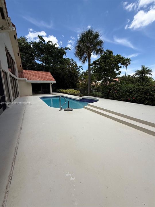 En Venta: $1,399,900 (3 camas, 2 baños, 3612 Pies cuadrados)