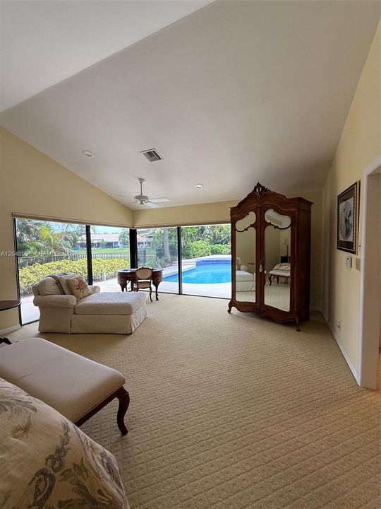 En Venta: $1,399,900 (3 camas, 2 baños, 3612 Pies cuadrados)
