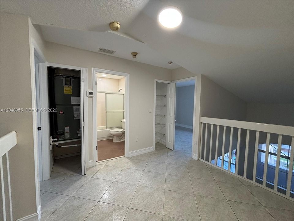 For Rent: $3,200 (3 beds, 2 baths, 1790 Square Feet)