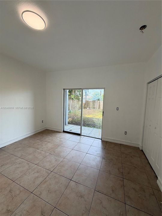 For Rent: $3,300 (4 beds, 2 baths, 2734 Square Feet)