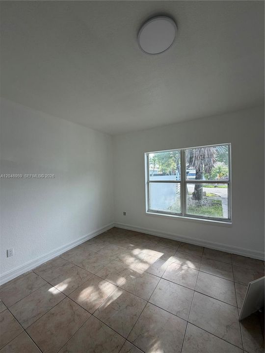 For Rent: $3,300 (4 beds, 2 baths, 2734 Square Feet)