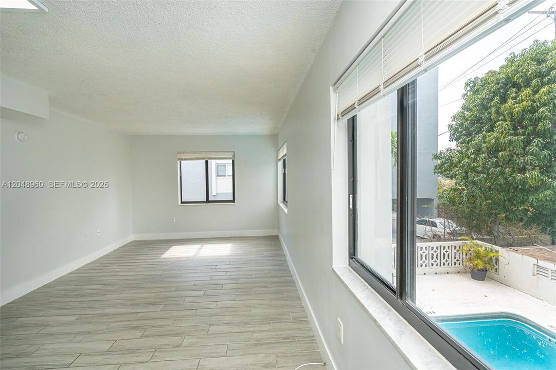 For Rent: $2,600 (2 beds, 1 baths, 16979 Square Feet)