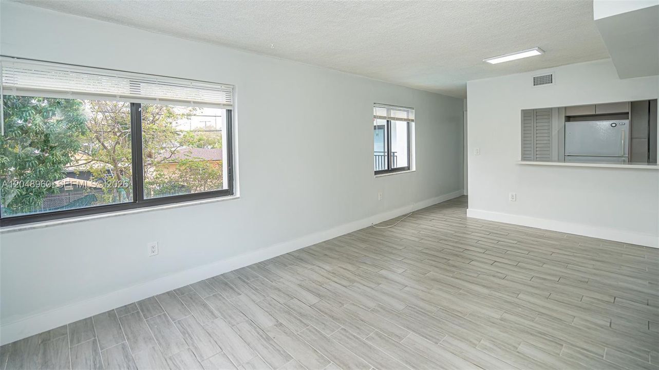 For Rent: $2,600 (2 beds, 1 baths, 16979 Square Feet)