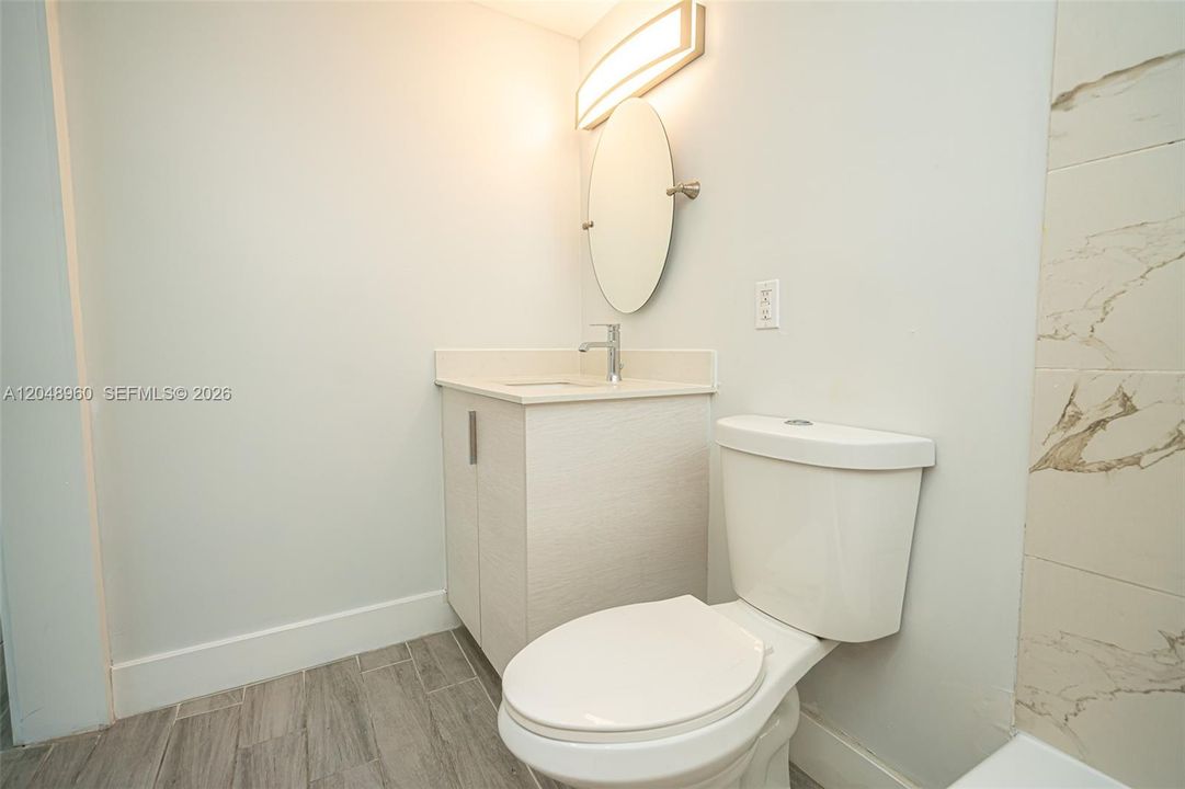 For Rent: $2,600 (2 beds, 1 baths, 16979 Square Feet)