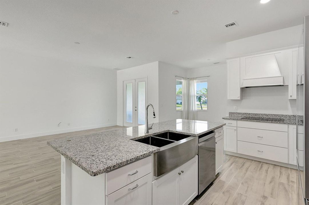 22-web-or-mls-5P1A6672