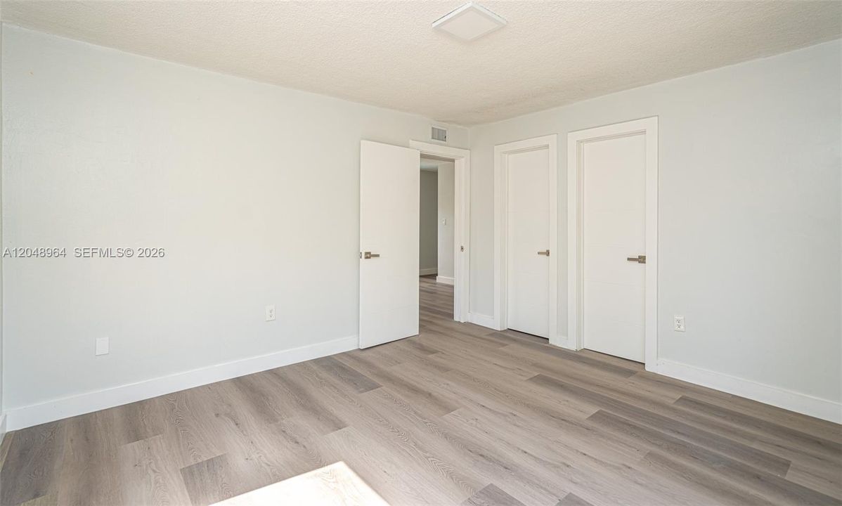 For Rent: $2,600 (2 beds, 1 baths, 16979 Square Feet)