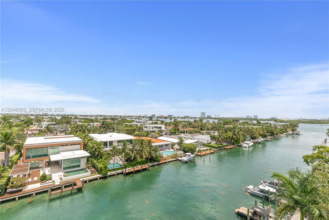 For Sale: $2,199,000 (3 beds, 3 baths, 1882 Square Feet)