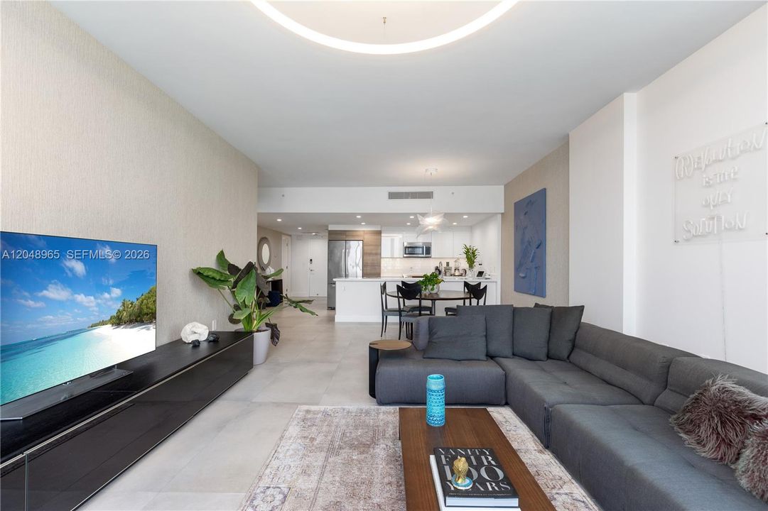 For Sale: $2,199,000 (3 beds, 3 baths, 1882 Square Feet)