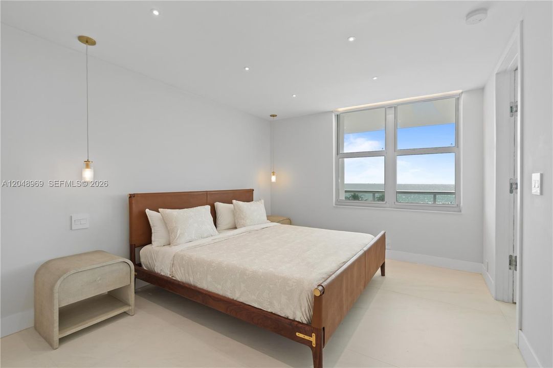For Rent: $10,000 (3 beds, 2 baths, 1299 Square Feet)