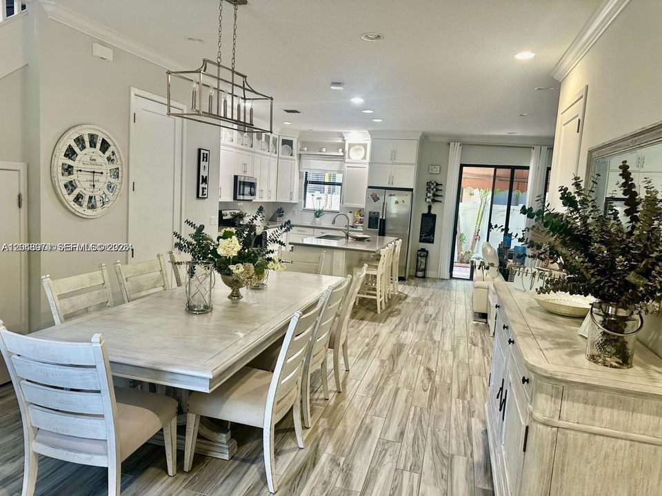 For Rent: $3,750 (3 beds, 2 baths, 1692 Square Feet)