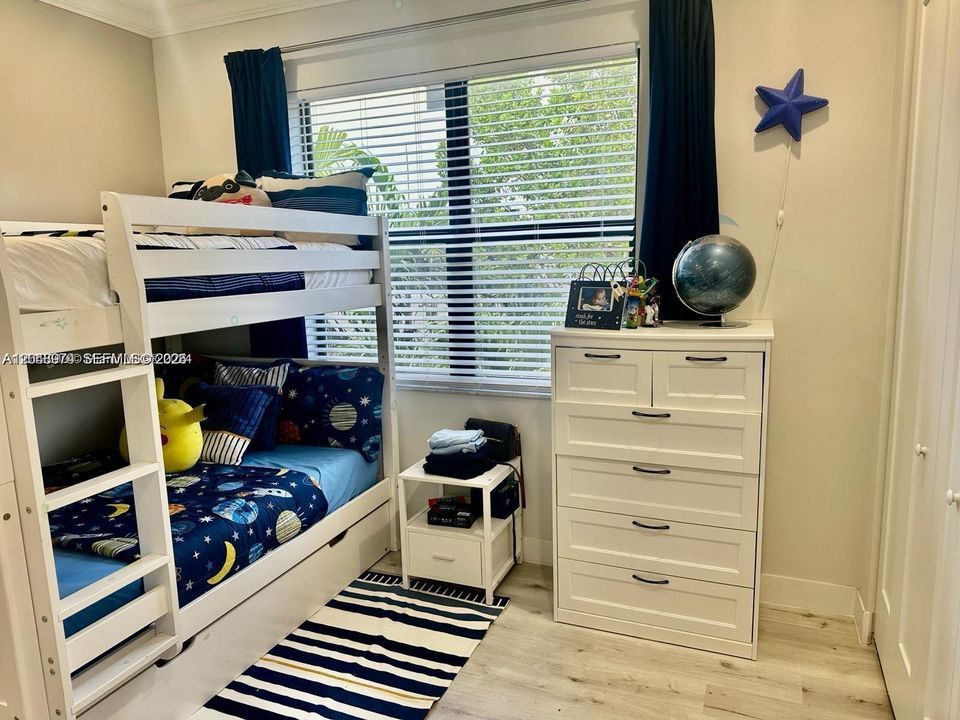 For Rent: $3,750 (3 beds, 2 baths, 1692 Square Feet)