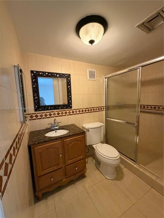 En Venta: $260,000 (2 camas, 2 baños, 1030 Pies cuadrados)