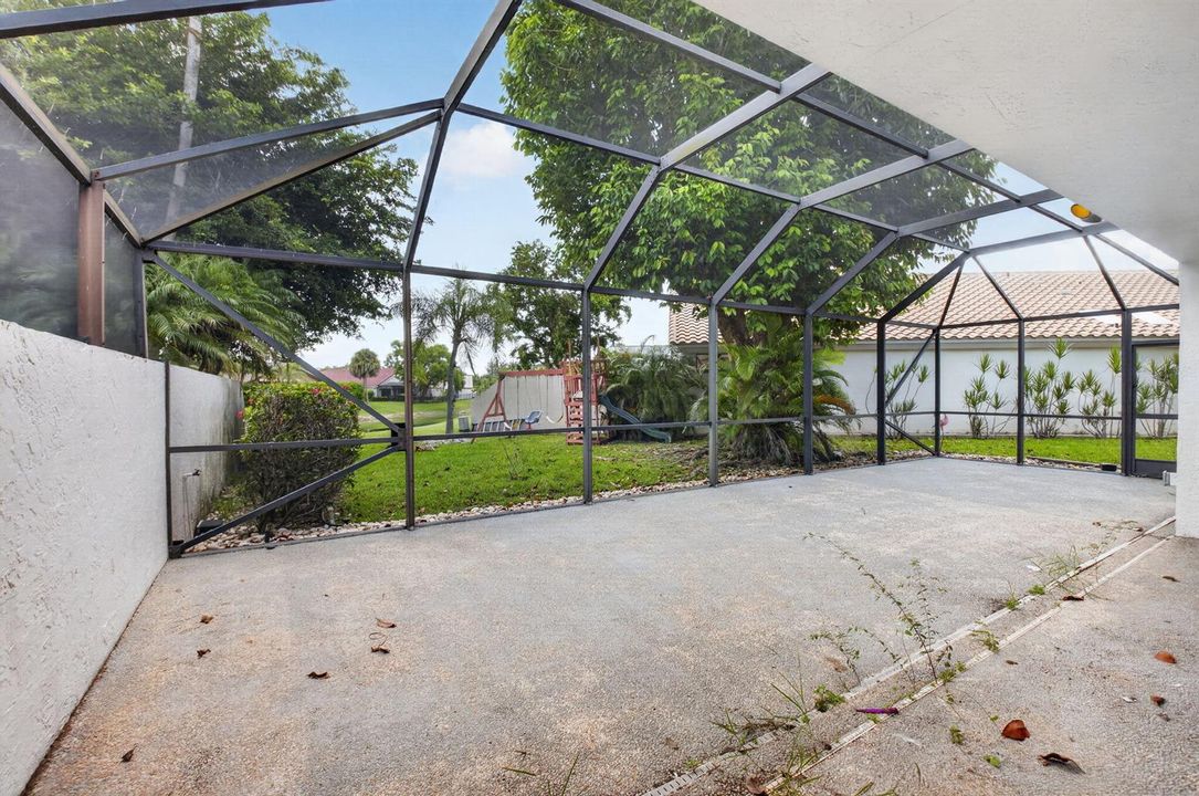 Covered/Screened Patio