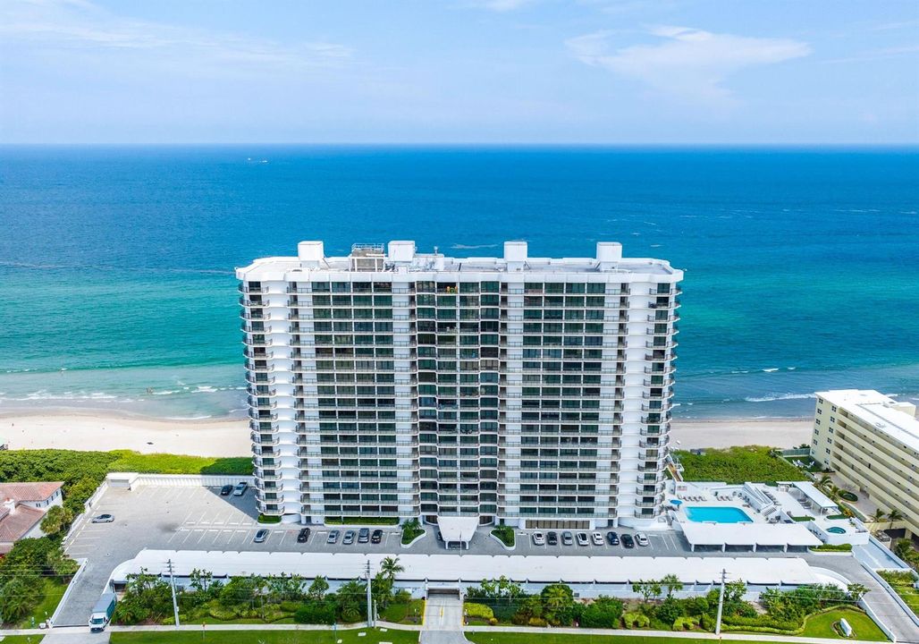 036-250SouthOceanBoulevard-BocaRaton-FL-