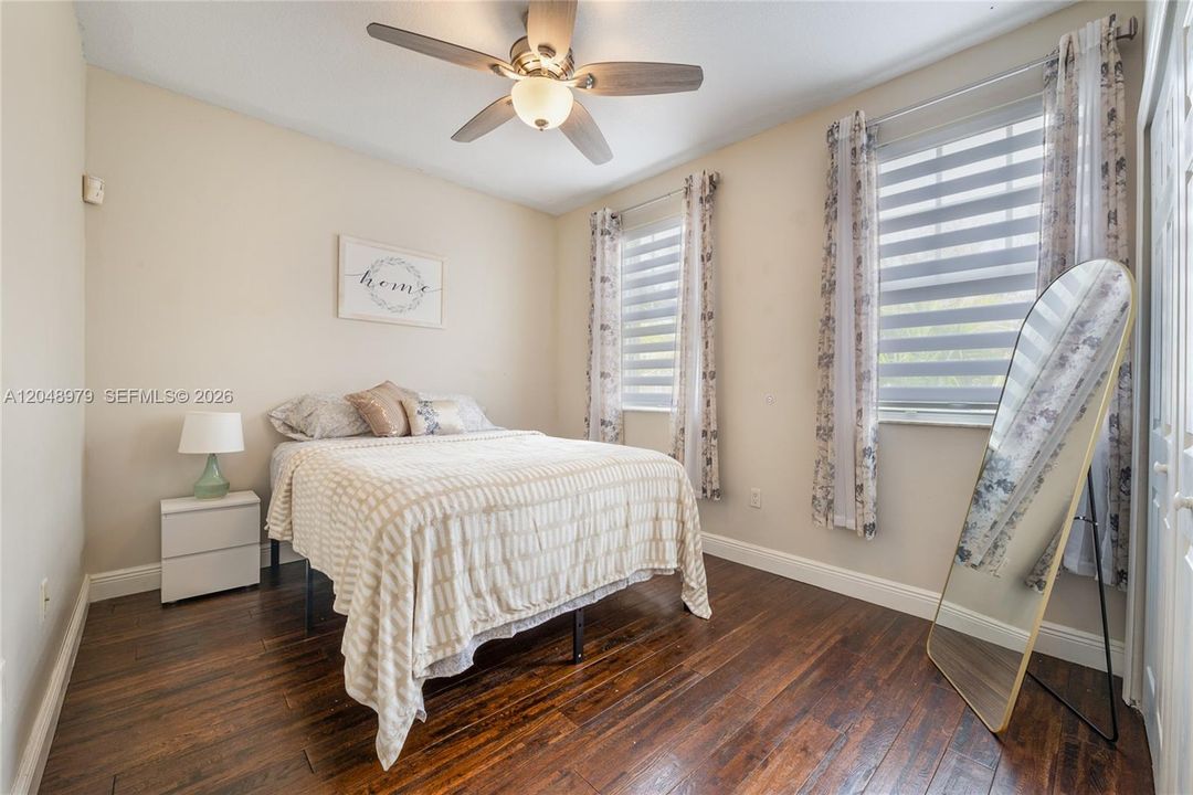 For Rent: $4,800 (5 beds, 3 baths, 2598 Square Feet)