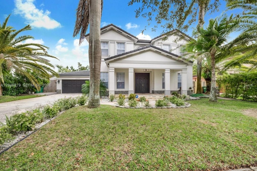 For Rent: $4,800 (5 beds, 3 baths, 2598 Square Feet)