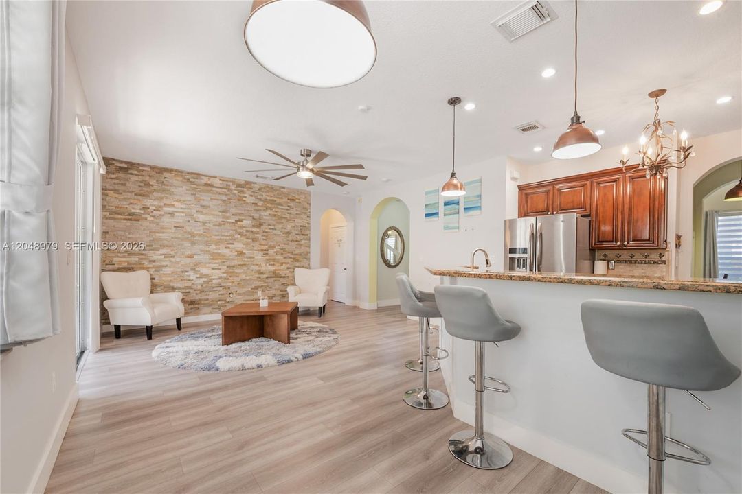 For Rent: $4,800 (5 beds, 3 baths, 2598 Square Feet)