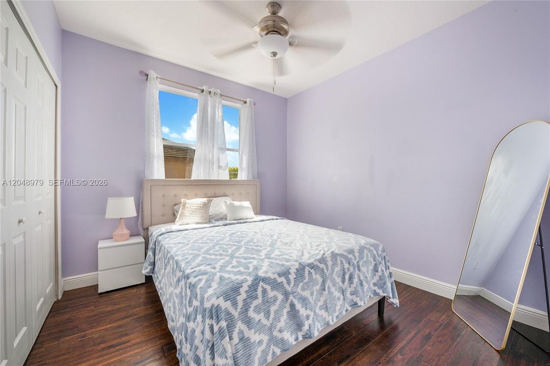 For Rent: $4,800 (5 beds, 3 baths, 2598 Square Feet)