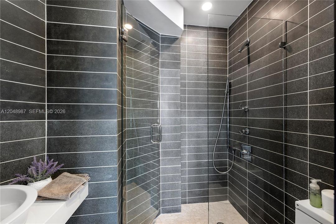 En Renta: $28,000 (6 camas, 6 baños, 4153 Pies cuadrados)
