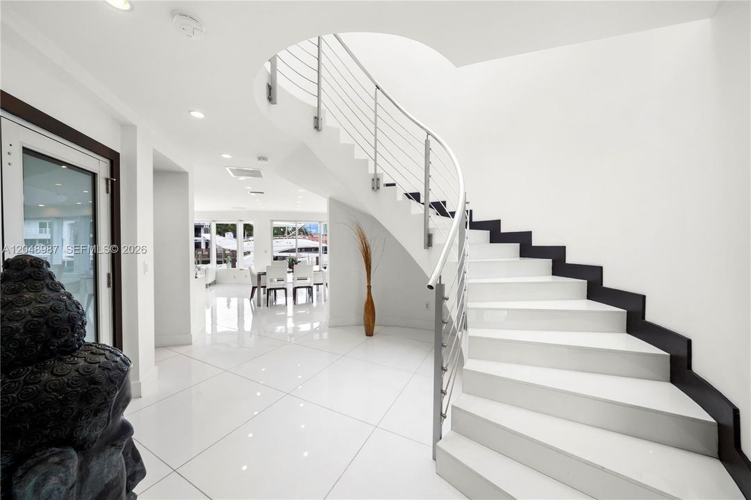 En Renta: $28,000 (6 camas, 6 baños, 4153 Pies cuadrados)