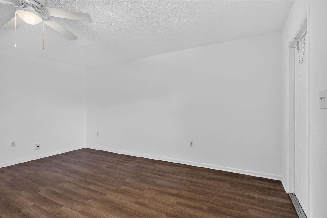 6-web-or-mls-1300-4096