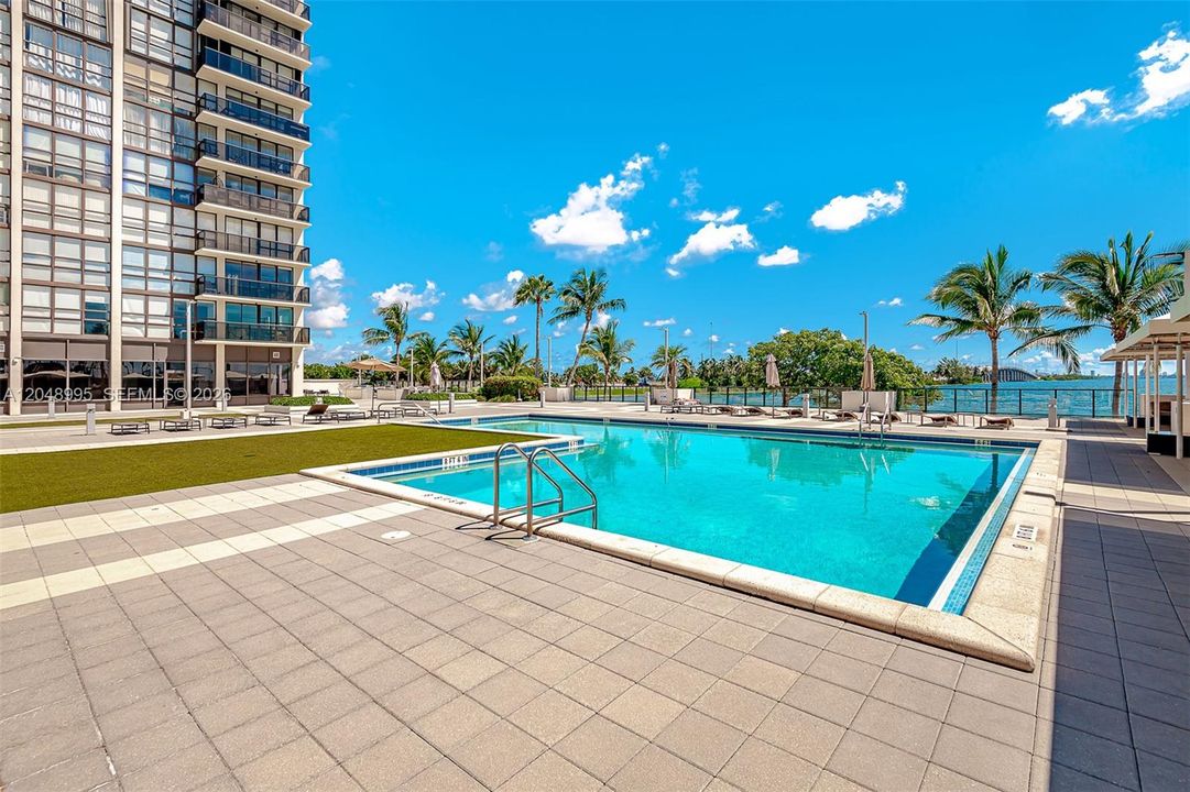 En Venta: $670 (2 camas, 2 baños, 1218 Pies cuadrados)