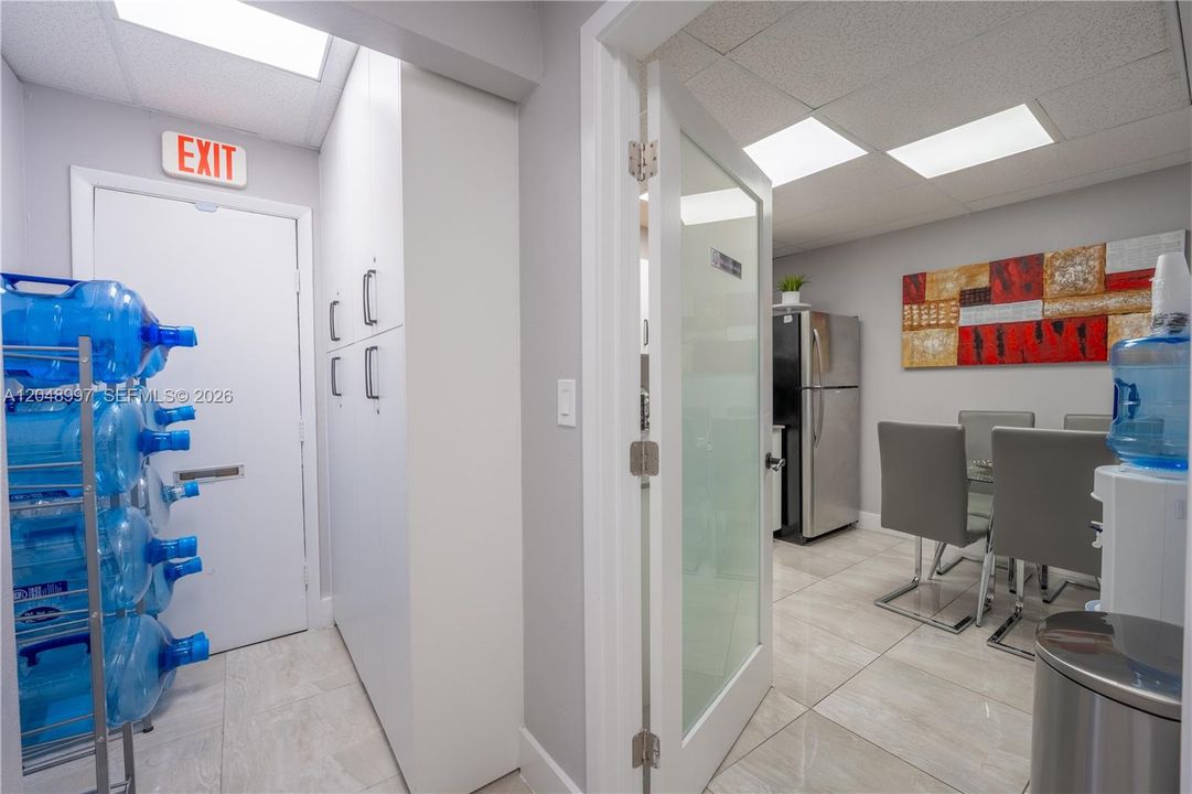 Locker's area & Break Room