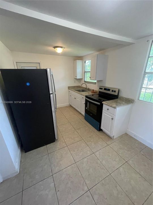 For Rent: $1,400 (1 beds, 1 baths, 2099 Square Feet)