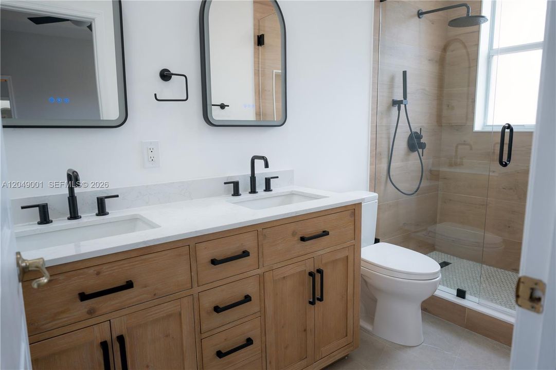 For Rent: $2,975 (3 beds, 2 baths, 1452 Square Feet)