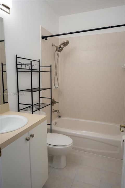 For Rent: $2,975 (3 beds, 2 baths, 1452 Square Feet)