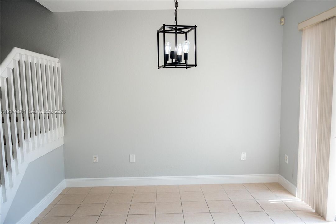 For Rent: $2,975 (3 beds, 2 baths, 1452 Square Feet)