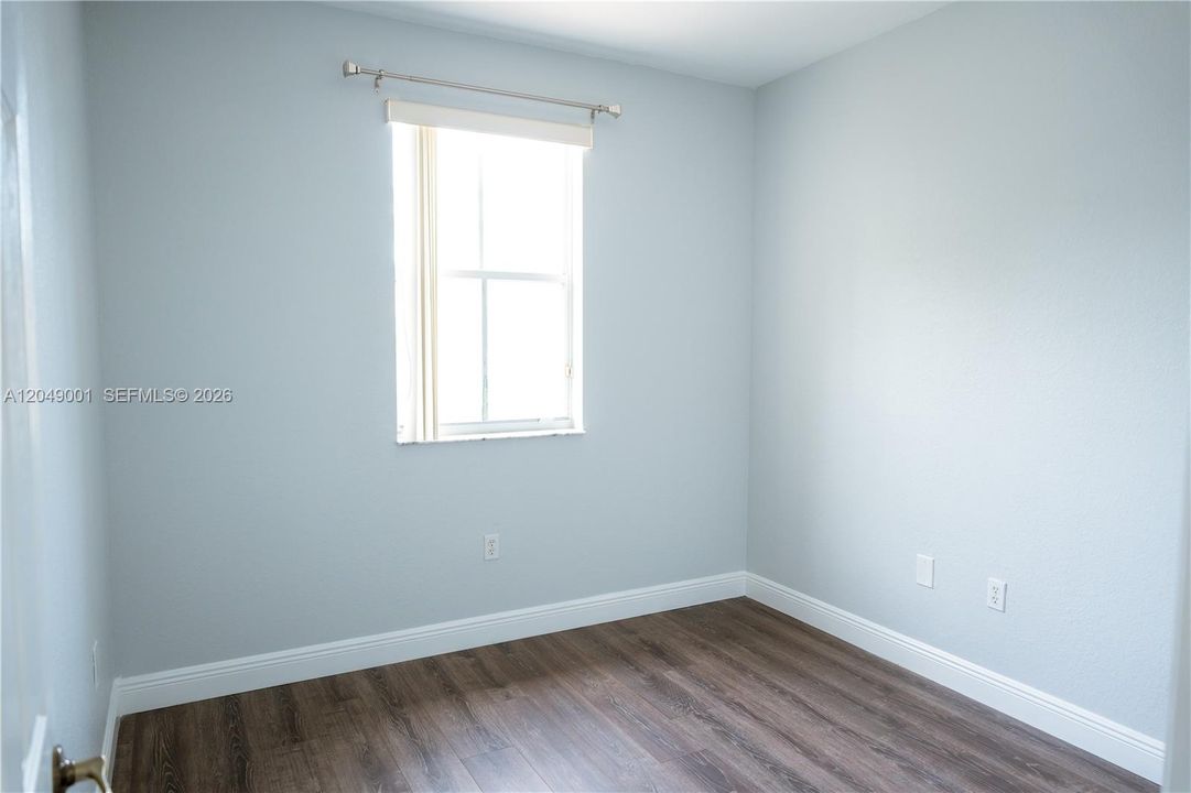 For Rent: $2,975 (3 beds, 2 baths, 1452 Square Feet)