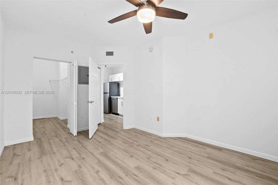 For Rent: $2,300 (1 beds, 1 baths, 673 Square Feet)