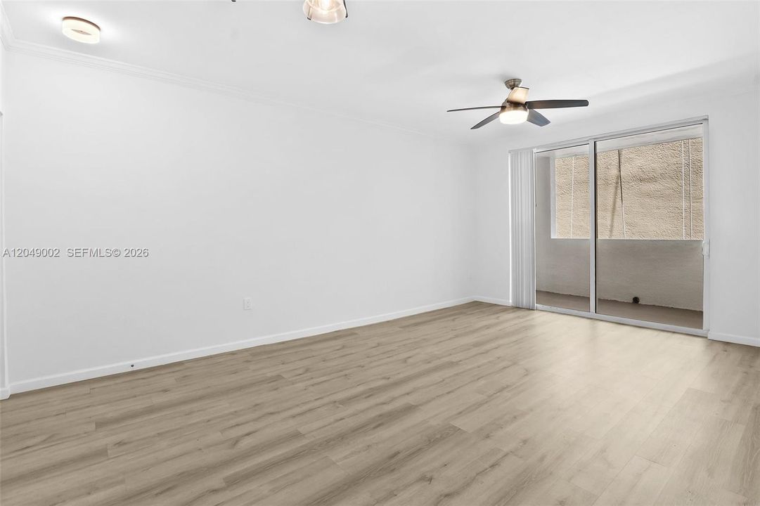 For Rent: $2,300 (1 beds, 1 baths, 673 Square Feet)