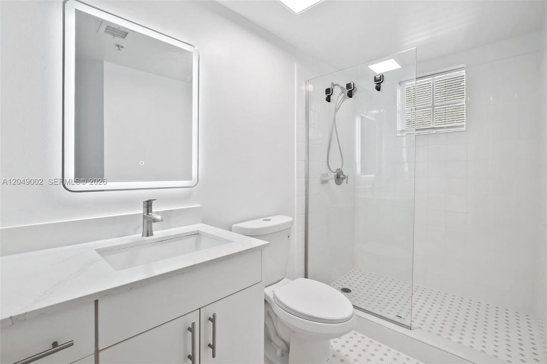 For Rent: $2,300 (1 beds, 1 baths, 673 Square Feet)