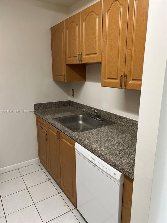 Недавно арендовано: $1,550 (1 спален, 1 ванн, 840 Квадратных фут)