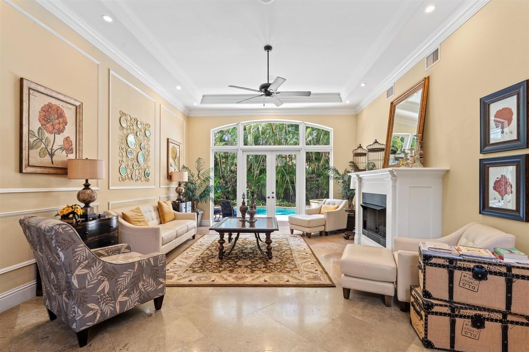 LIVING_ROOM_STRAIGHT