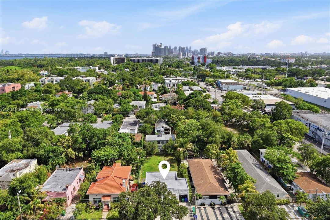En Venta: $799,000 (2 camas, 2 baños, 1024 Pies cuadrados)