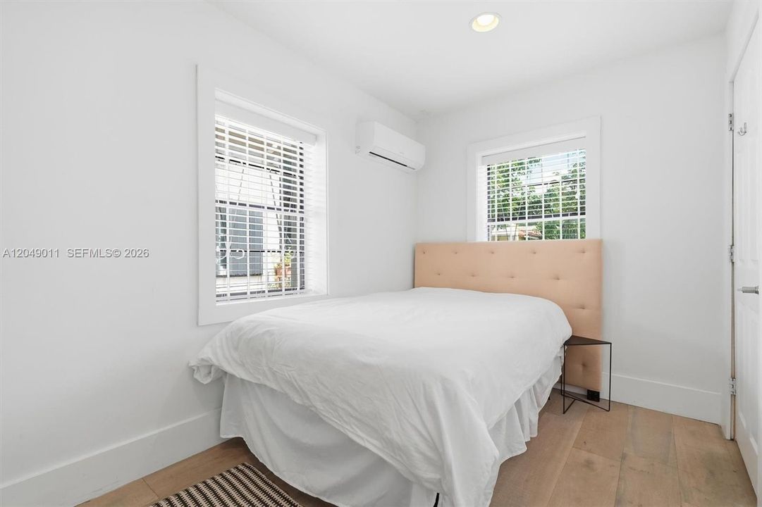 En Venta: $799,000 (2 camas, 2 baños, 1024 Pies cuadrados)