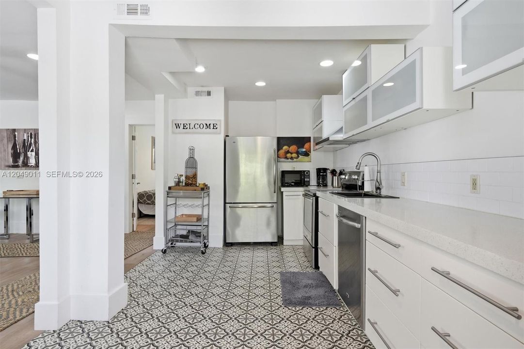 En Venta: $799,000 (2 camas, 2 baños, 1024 Pies cuadrados)
