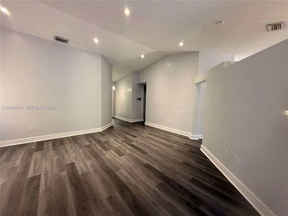 For Rent: $3,400 (3 beds, 2 baths, 1453 Square Feet)