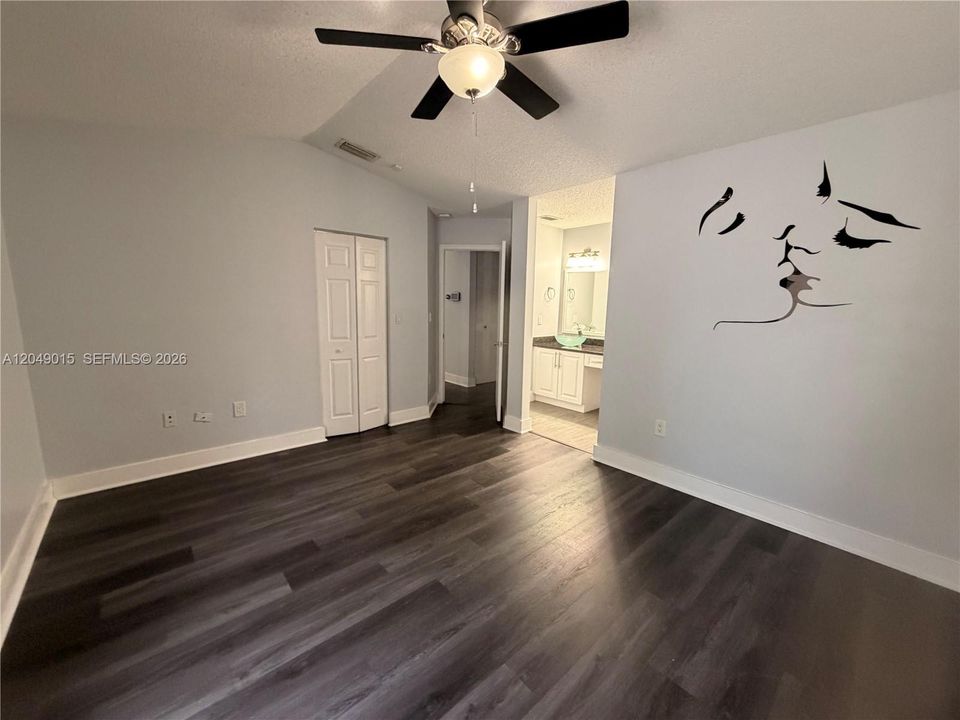 For Rent: $3,400 (3 beds, 2 baths, 1453 Square Feet)