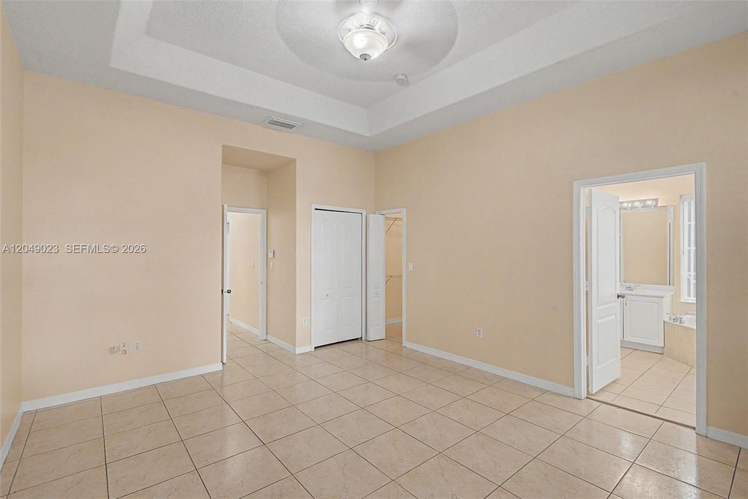 For Rent: $4,000 (4 beds, 2 baths, 1935 Square Feet)