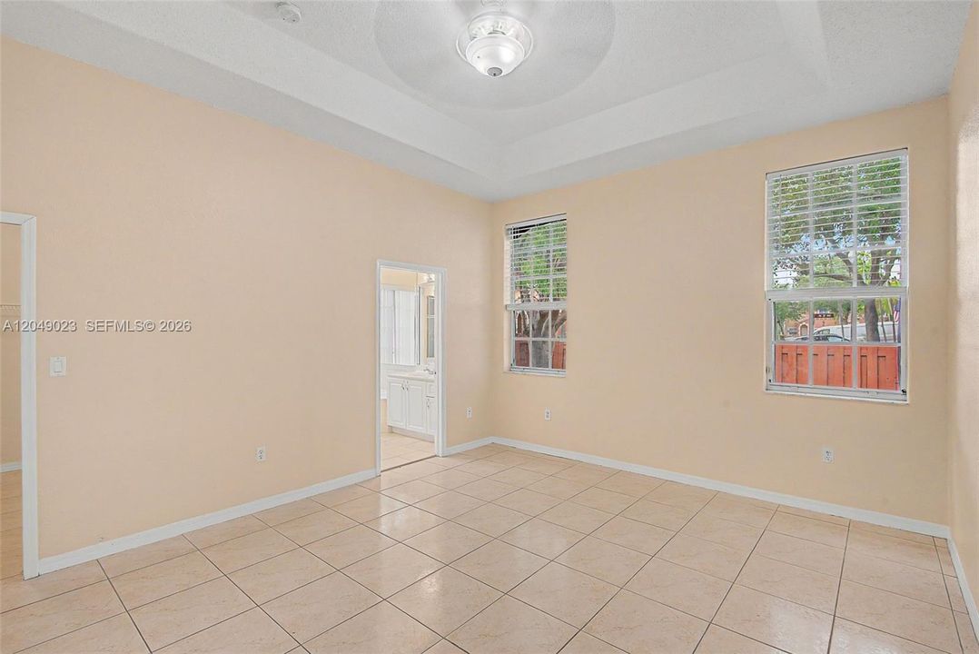 For Rent: $4,000 (4 beds, 2 baths, 1935 Square Feet)
