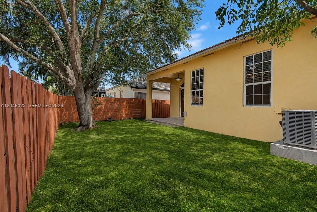 For Rent: $4,000 (4 beds, 2 baths, 1935 Square Feet)