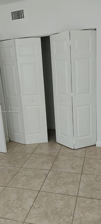 For Rent: $1,650 (1 beds, 1 baths, 600 Square Feet)