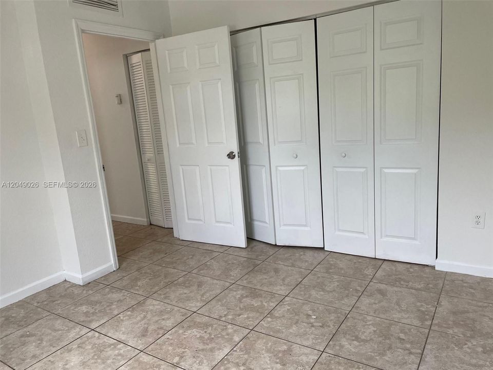 For Rent: $1,650 (1 beds, 1 baths, 600 Square Feet)