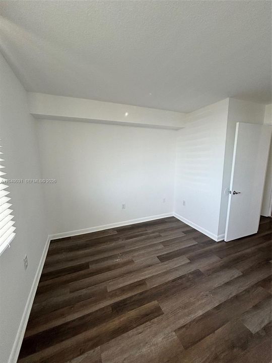For Rent: $2,400 (2 beds, 2 baths, 849 Square Feet)