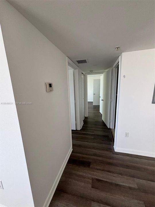 For Rent: $2,400 (2 beds, 2 baths, 849 Square Feet)