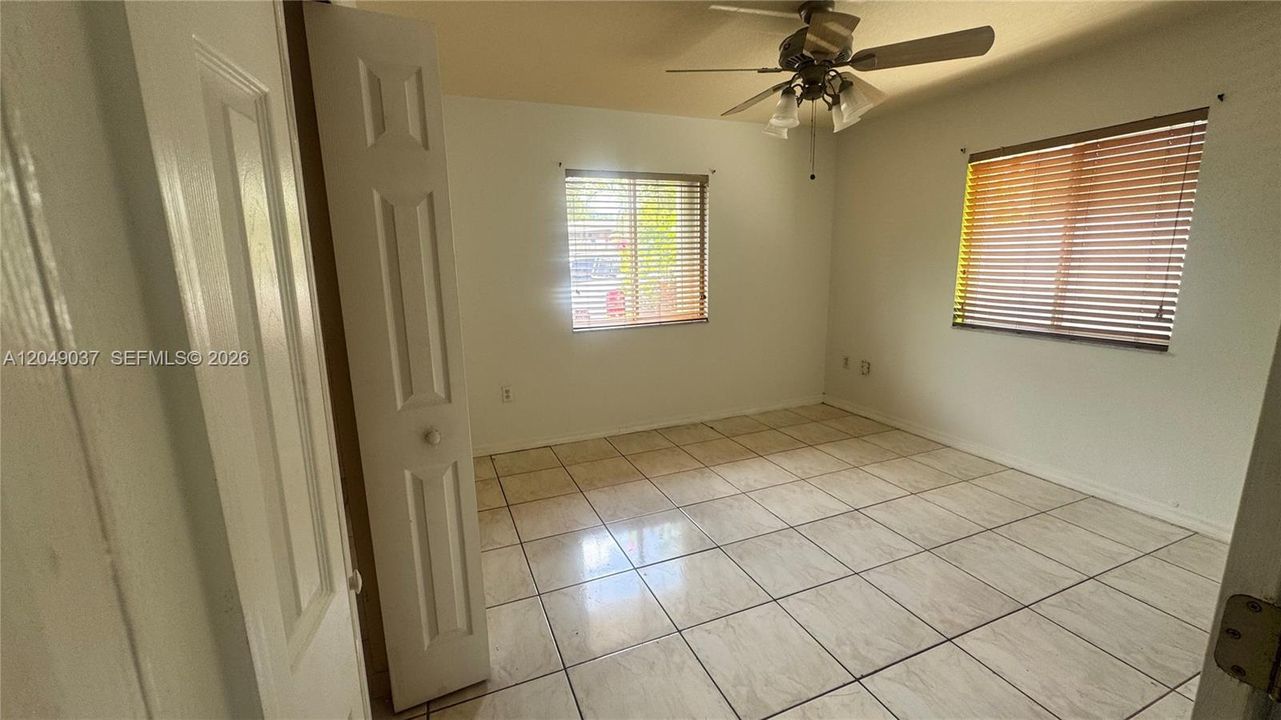 For Rent: $3,500 (3 beds, 2 baths, 1410 Square Feet)